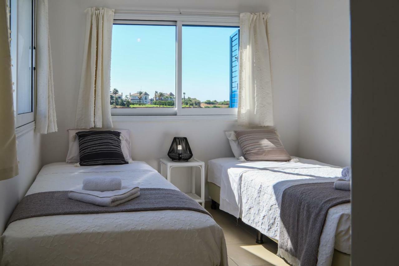 Phaedrus Living: Seaside Luxury Villa Anafi Paralimni Buitenkant foto
