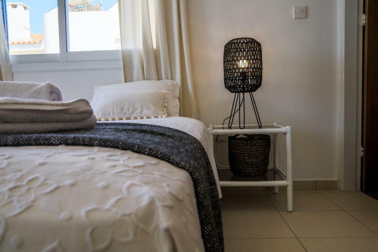 Phaedrus Living: Seaside Luxury Villa Anafi Paralimni Buitenkant foto